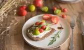 Bowls, salades et tartines : l'art de manger frais en 5 recettes