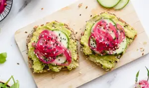 3 tartines pour un déjeuner frais et gourmand