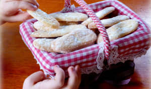 Biscuits cuillères ou biscuits roses de Reims, pourquoi choisir ?