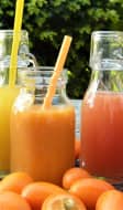 Verres de jus de fruits
