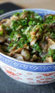 Bol de champignons de Paris sautés ail persil