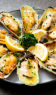 Moules gratinées au fromage