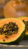 Papaye coupé en deux