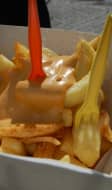 Frites avec sauce