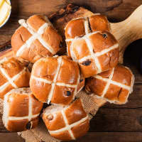 hot cross buns