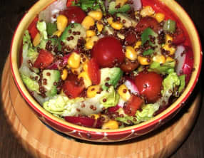 Salade au quinoa rouge