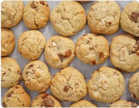 Cookies caramelia, chocolat blanc et amandes