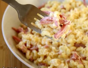 Coquillettes à la vache qui rit et jambon