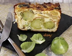 Cake aux choux de Bruxelles et au chorizo
