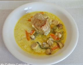 Filet mignon de porc au curry et lait de coco