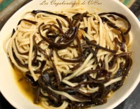 Bouchées au thon et bouillon épicé