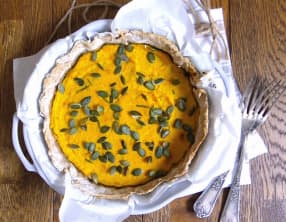 Quiche vegan au potimarron et tofu fumé au romarin