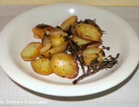 Pommes de terre grenailles au thym frais