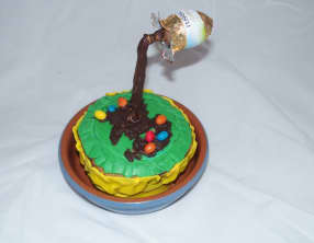 Gravity Cake oeuf de Pâques