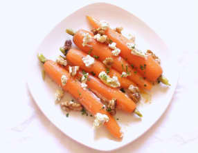 Carottes glaçées au Boursin® et aux noix