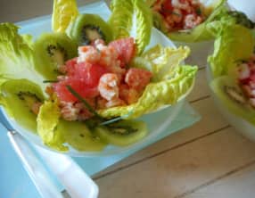 Cocktail de crevettes aux pomelos et aux kiwis