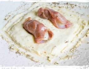 Ballotins de coquilles Saint Jacques à la coppa, au thym sur crème de poireaux au Chaource