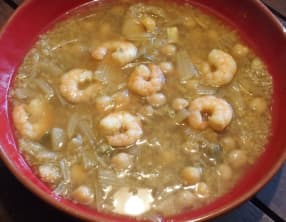 Soupe complète de quinoa aux crevettes