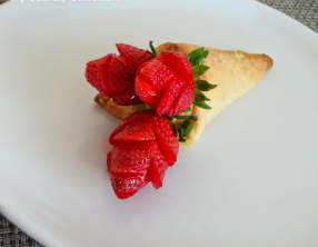 Tartelettes aux fraises et lemon curd en bouquet de roses