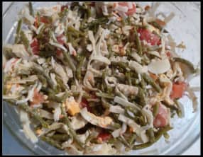 Salade d'haricots verts et pâtes au surimi