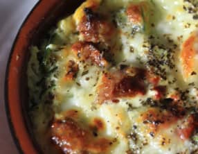 Gratin de courgettes, tomates confites et mozzarella