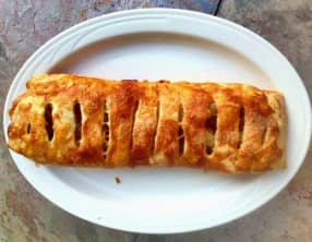 Strudel aux asperges, fromage à la crème,lardons et champignons