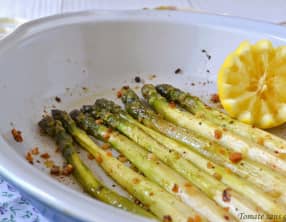 Asperges rôties à l'ail et au piment d'Espelette