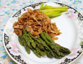 Asperges au gingembre et à la noix de coco