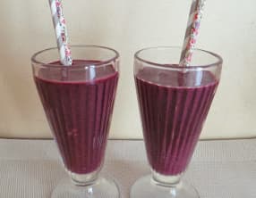 Milkshake bananes - myrtilles