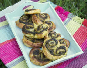 Feuilletés au pesto de fanes de carottes
