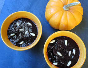 Bave de chauve-souris aux asticots ou compote de myrtilles