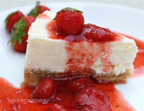 Cheesecake New-Yorkais et son coulis de fraises
