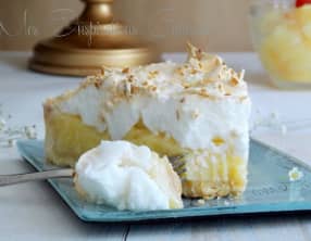 Tarte a la noix de coco et ananas meringuée