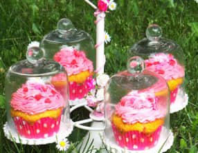 Cupcakes aux fraises et à la rose