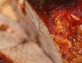 Rôti de porc au barbecue, mariné à la bavaroise