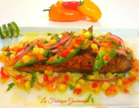Saumon Grillé et sa Salsa d’Avocat Au Lime