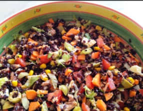 Salade de riz brésilienne