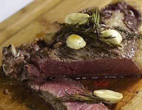 Côte de boeuf basse température à l'ail thym et romarin