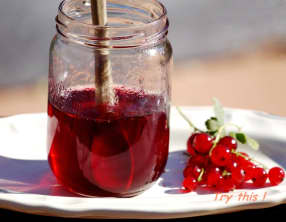 Gelée de groseille à l'extracteur de jus