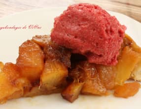 Tatin à l'ananas et sorbet cerise