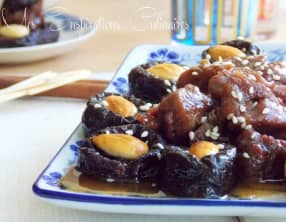 tajine de viande de viande sucrée aux pruneaux