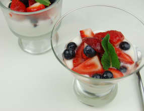 Dessert fraises et yaourt