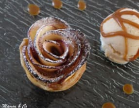 Roses de pommes au caramel beurre salé