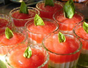 Verrine fraîcheur, tomates, courgettes et saveur marine