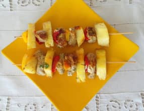 Brochettes de filet mignon de porc marinées au yaourt et épices massalé