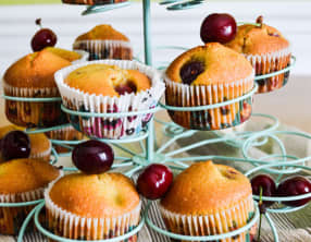 Muffins moelleux aux cerises et aux amandes