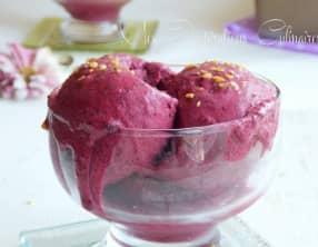 Glace a la Cerise