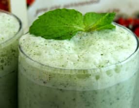 Lassi au concombre, épicé, salé - vegan