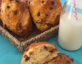 Les pains au lait aux pépites de fudge et pépites de chocolat