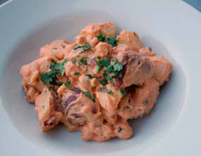 Salade de pommes de terre et tomates, sauce rose - vegan - sans gluten